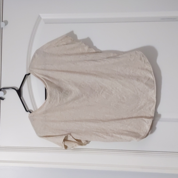 Anthropologie Cream Short Sleeve Tshirt - Picture 2 of 3